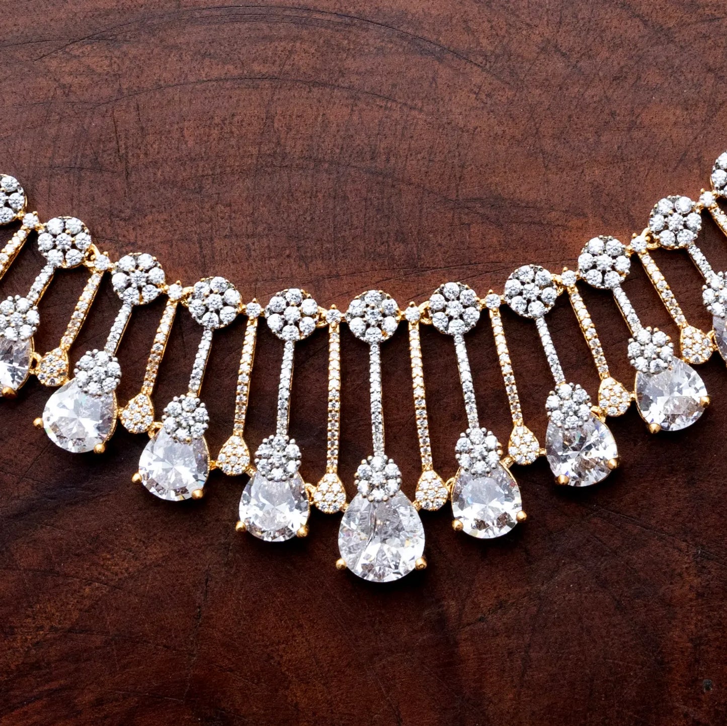 ZIRCON NECKLACE SET NN83 - white,red n green - Two Tone Polish