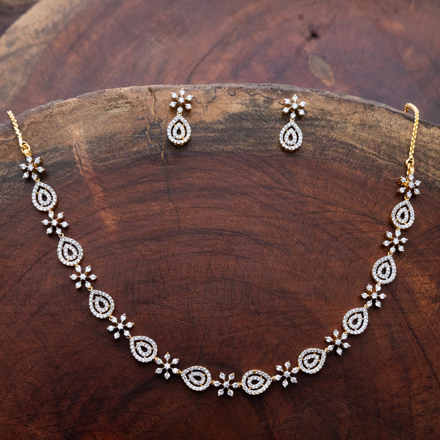Necklace 85