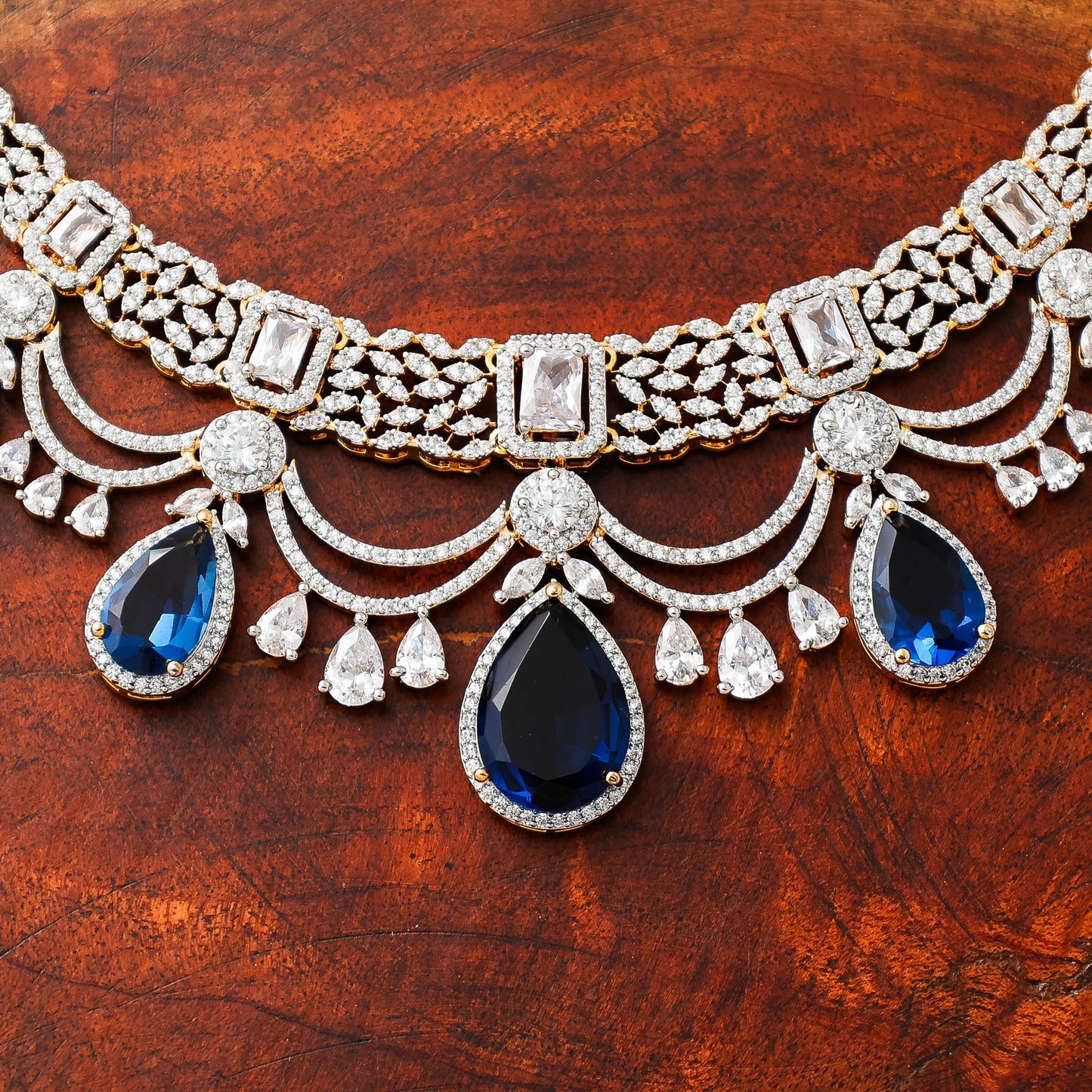 neckless