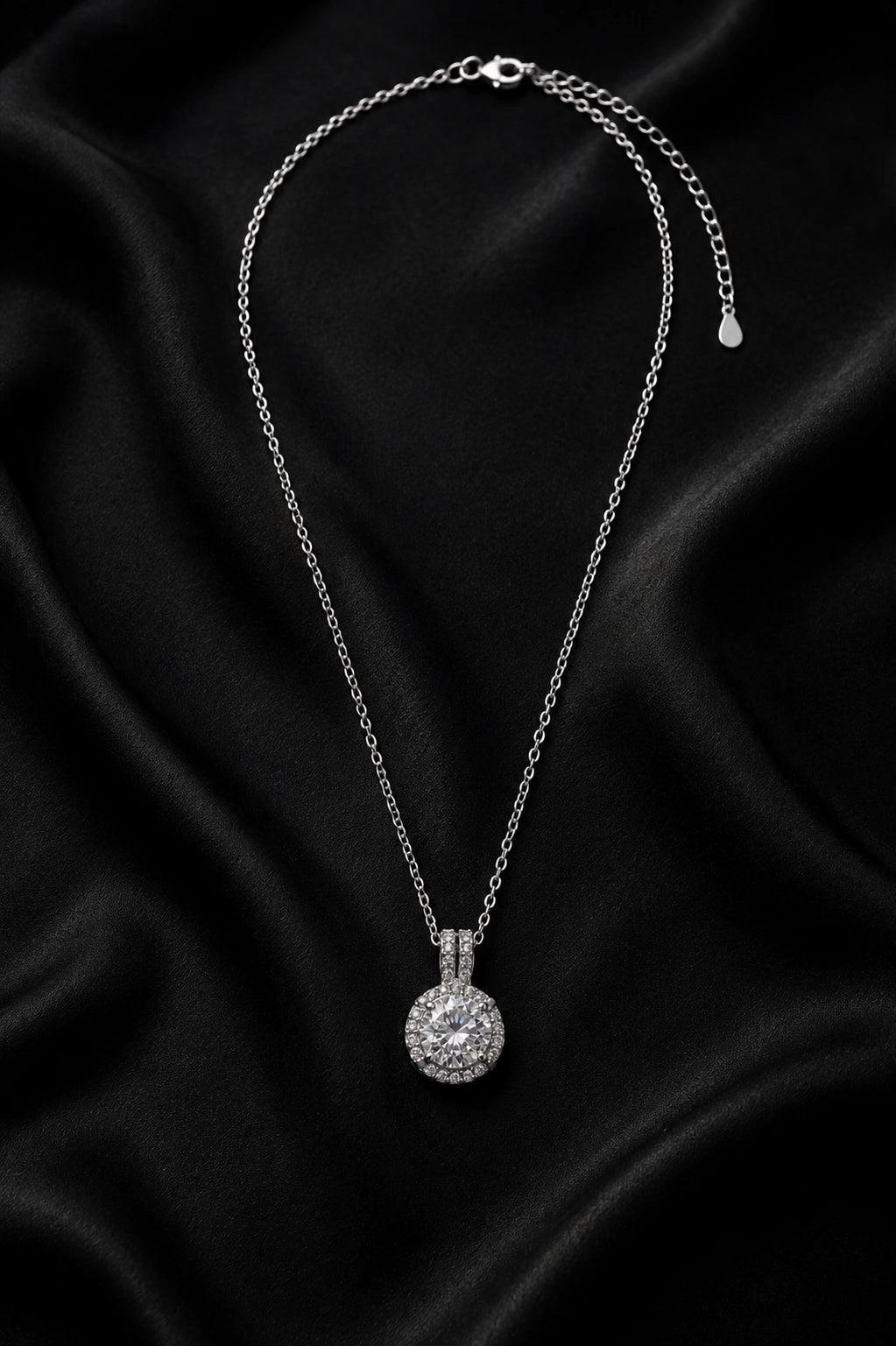 Brilliant Halo Spark Pendant | Sophisticated Daily Wear Accessory | Premium Quality