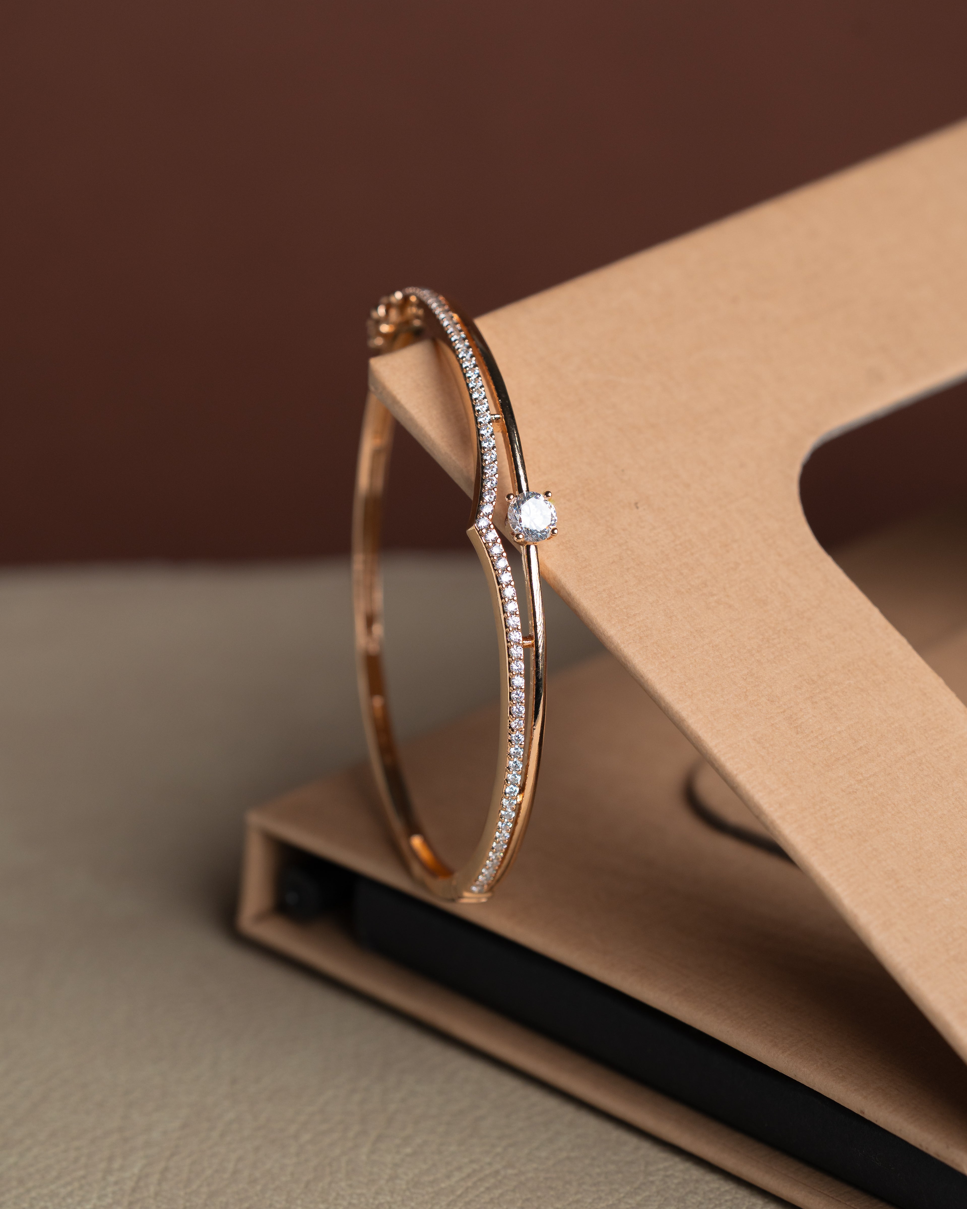 Solitaire Line Openable Kada