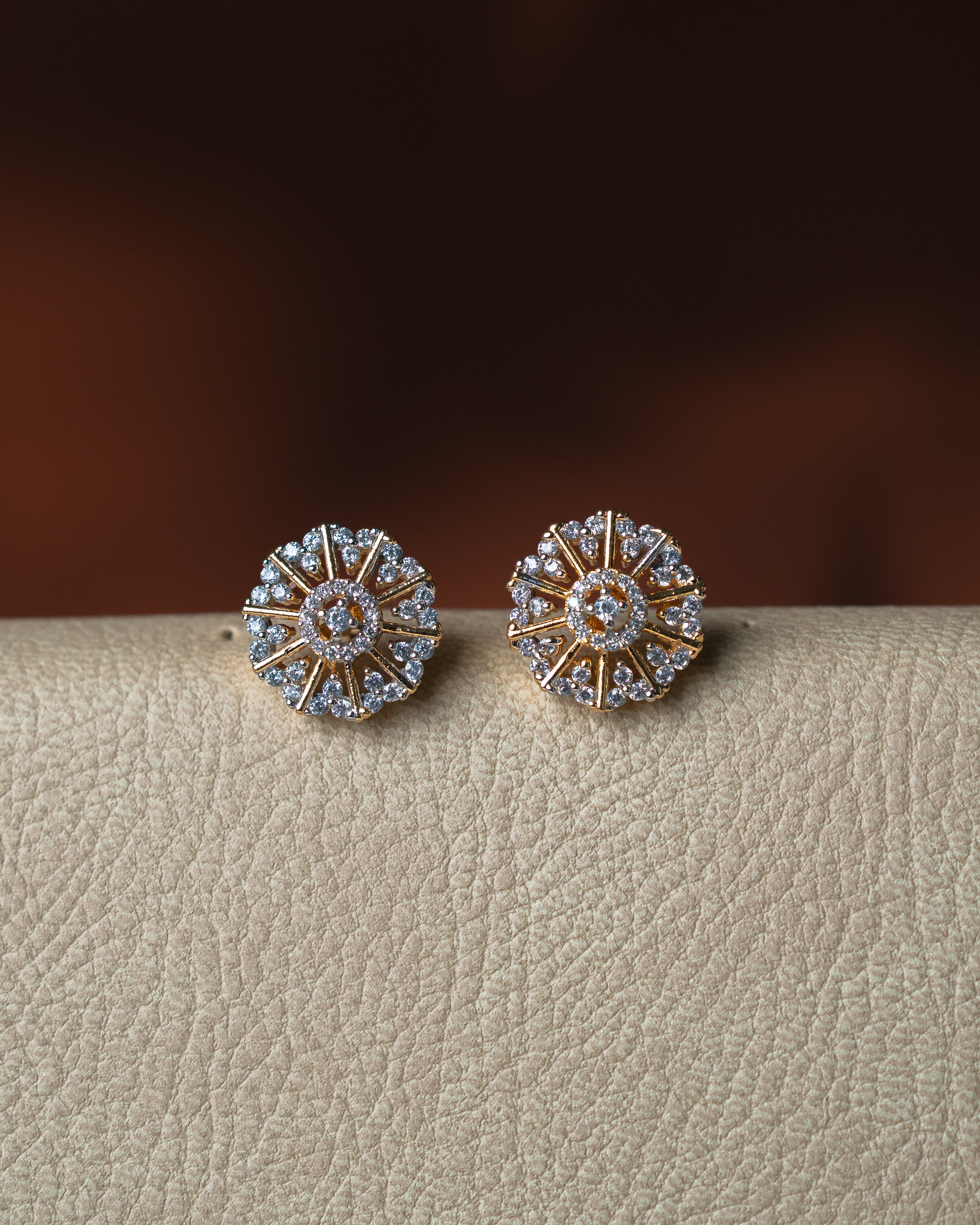 Radiant Round Zircon Pendant Set