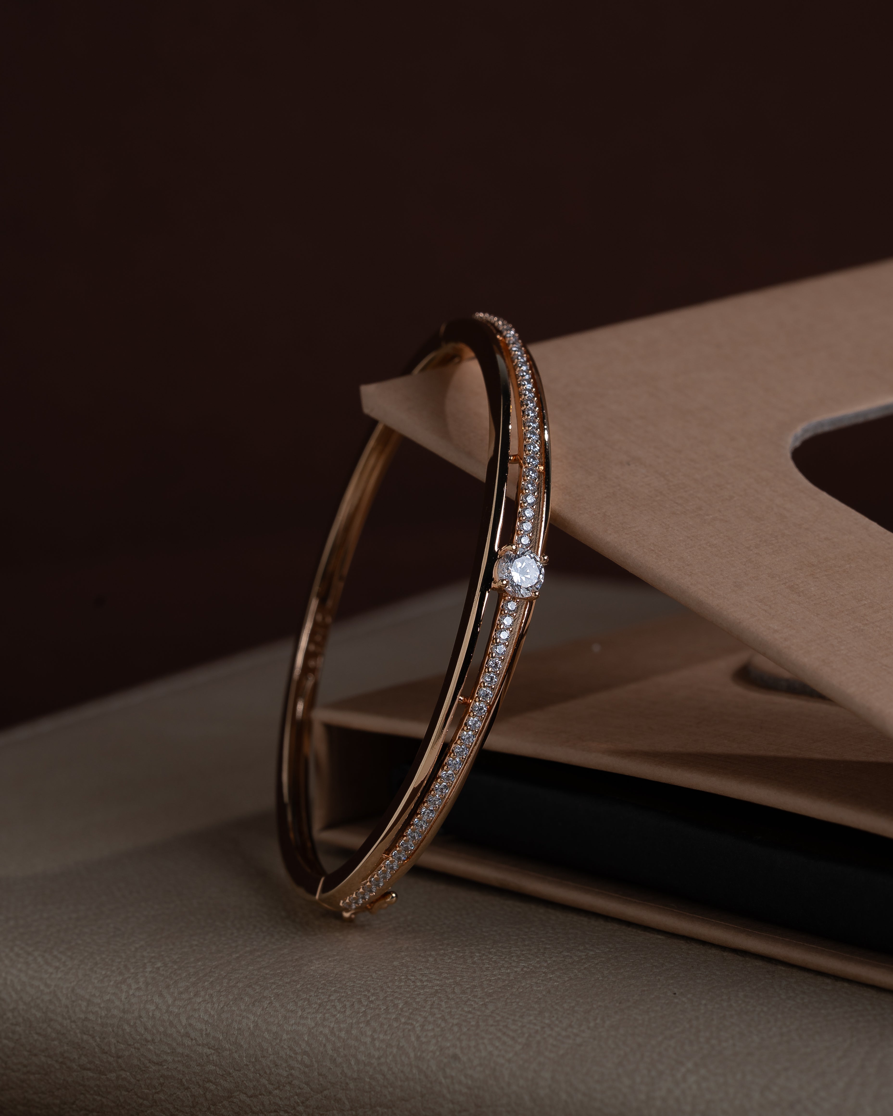 Z Based Openable Kada Bracelet With Zircon Accents