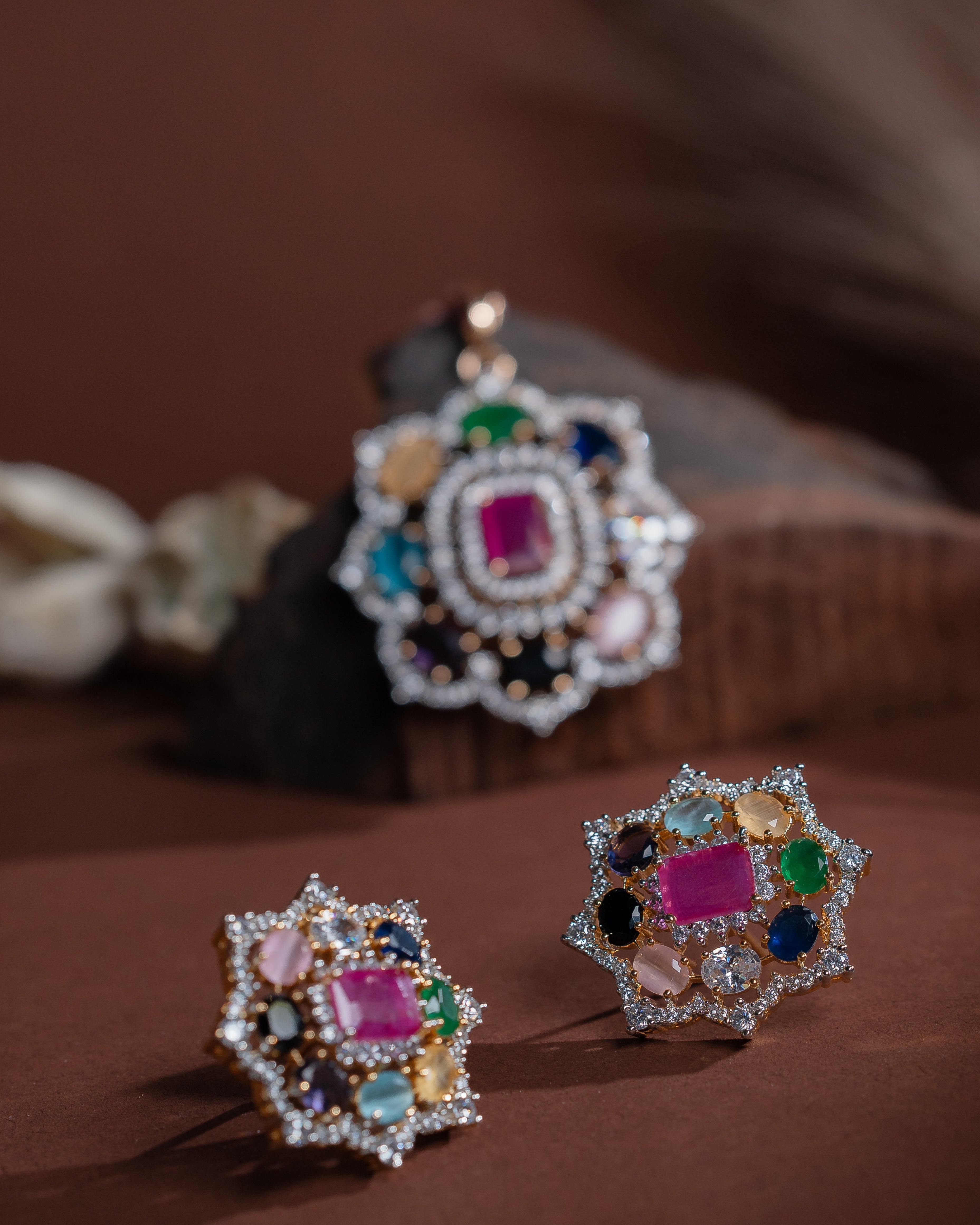 Navranta Pendent Set